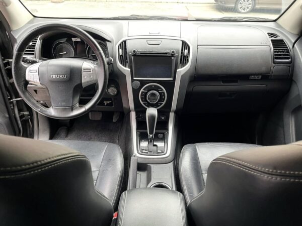 2018 Isuzu MU-X 3.0 Blue Power A/T - Image 11