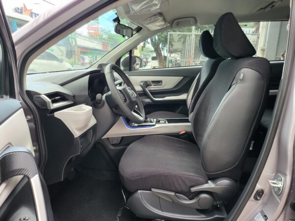 2026 Toyota Veloz 1.5 E 200 KM Only almost brand new A/T - Image 11