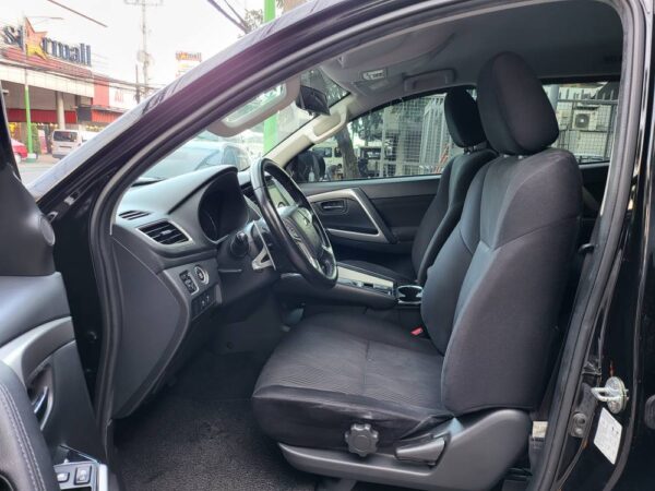 2022 Mitsubishi Montero 2.4 GLS A/T - Image 11