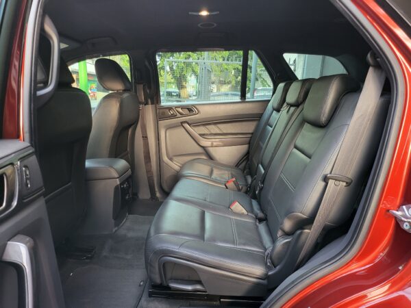 2018 Ford Everest 2.2 Titanium A/T - Image 12