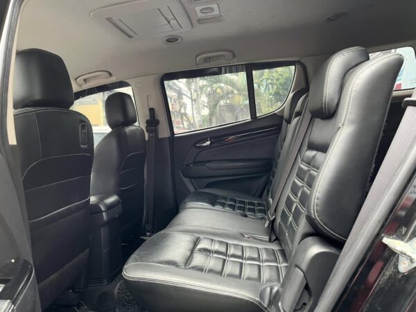 2018 Isuzu MU-X 3.0 Blue Power A/T - Image 12