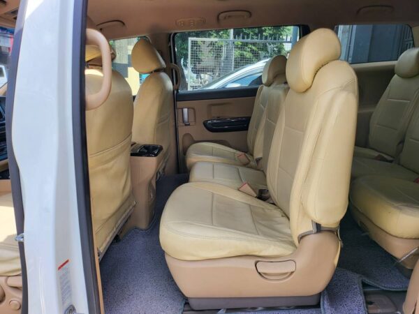 2016 Kia Grand Carnival 2.2 EX A/T - Image 12