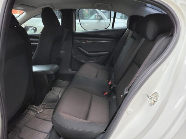 2020 Mazda 3 Sedan 1.5 Skyactiv A/T - Image 12