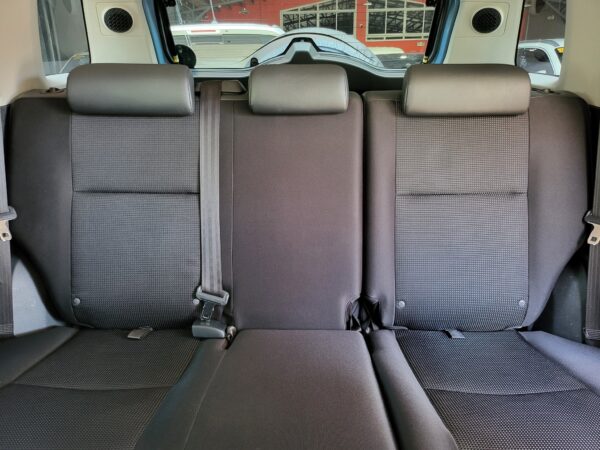 2015  Toyota FJ Cruiser 4.0 4x4 Loaded A/T - Image 13