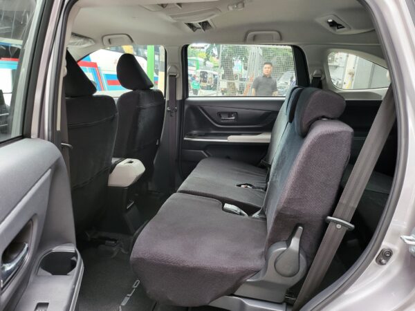 2026 Toyota Veloz 1.5 E 200 KM Only almost brand new A/T - Image 13