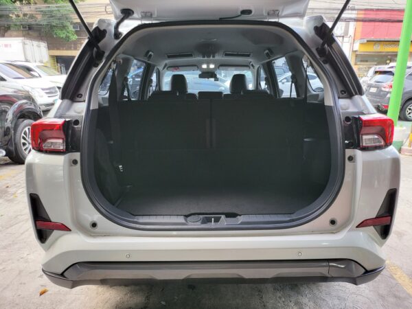 2025 Toyota Veloz 1.5 V Save 200K From Brand New A/T - Image 14