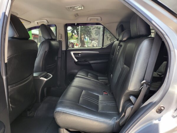 2020 Toyota Fortuner 2.4 G A/T - Image 13
