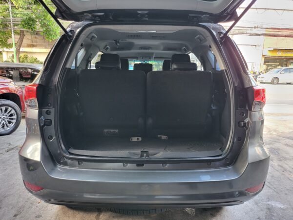 2016 Toyota Fortuner 2.4 G Diesel A/T - Image 14