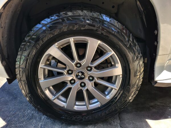 2017 Mitsubishi Montero Sport 2.4 GLS A/T - Image 15