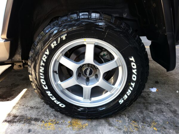 2015  Toyota FJ Cruiser 4.0 4x4 Loaded A/T - Image 15
