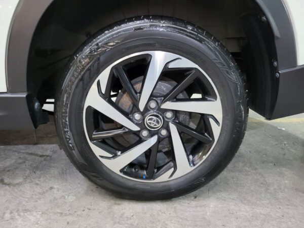 2022 Toyota Rush 1.5 G A/T - Image 14