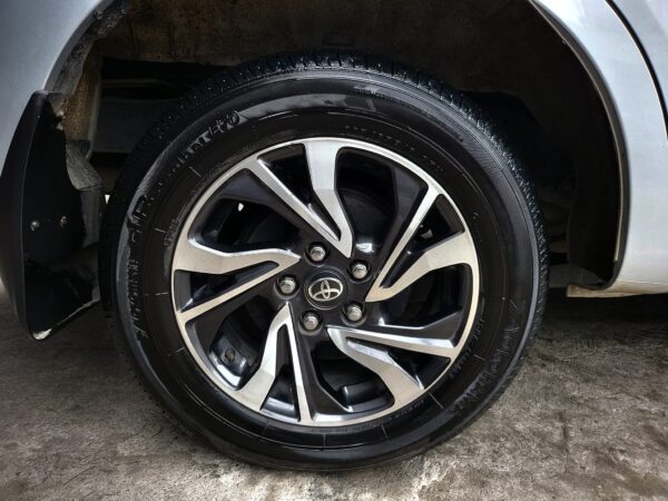 2023 Toyota Innova 2.8 E 6K KM Like Brand New A/T - Image 15