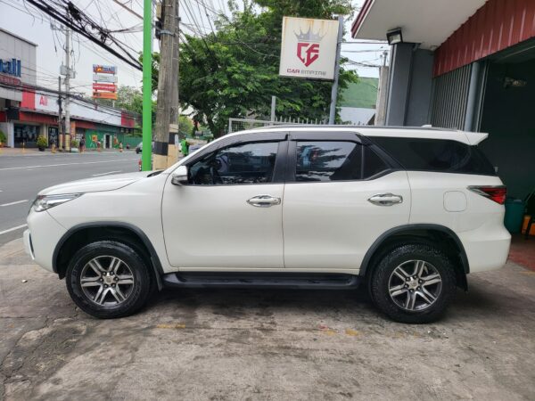 2017 Toyota Fortuner 2.4 G Diesel A/T - Image 3