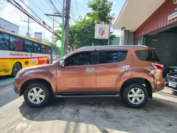 2016 Isuzu Mu-x 2.5 LS-A A/T - Image 3