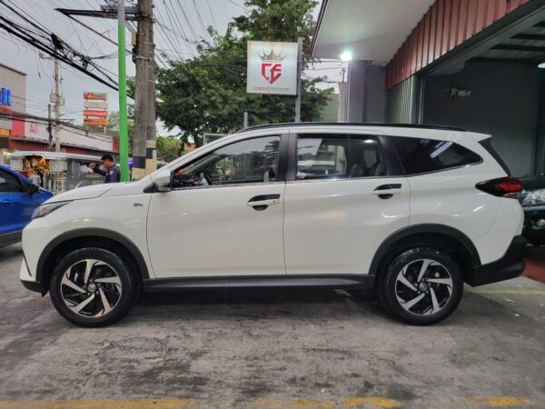 2022 Toyota Rush 1.5 G A/T - Image 3