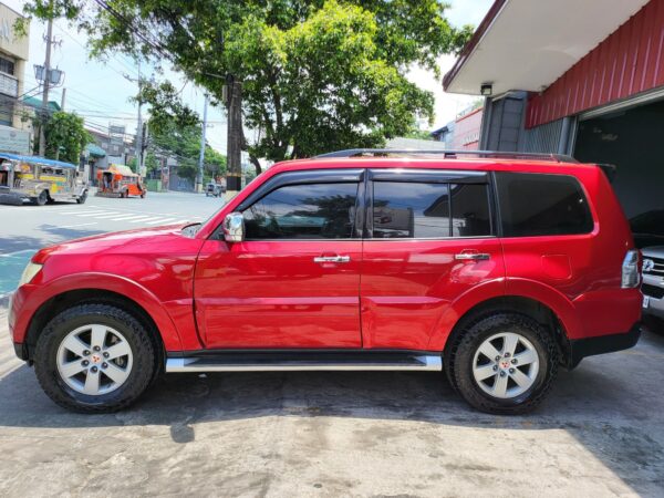 2009 Acquired Mitsubishi Pajero 3.2 GLS 4x4 Diesel 50K KM A/T - Image 3