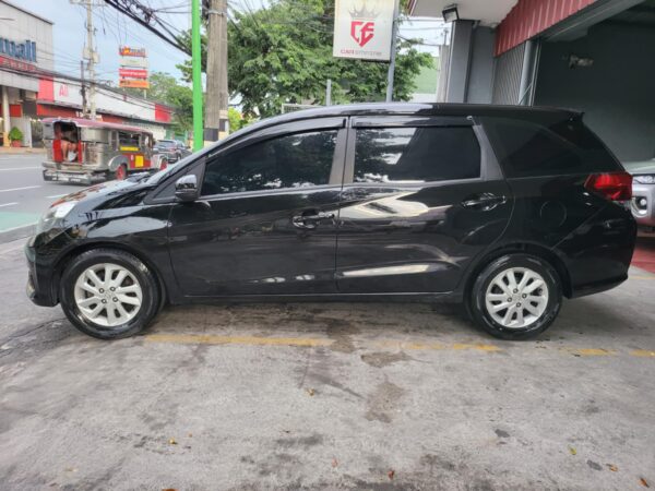 2016 Honda Mobilio 1.5 V A/T - Image 3