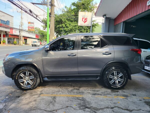 2016 Toyota Fortuner 2.4 G Diesel A/T - Image 3