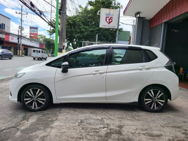 2018 Honda Jazz 1.8 VX A/T - Image 3
