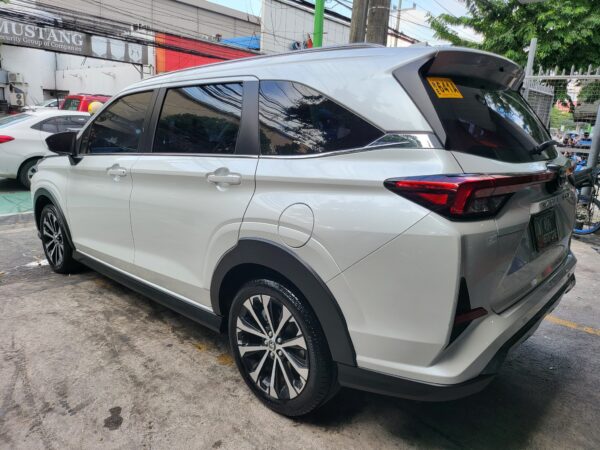 2025 Toyota Veloz 1.5 V Save 200K From Brand New A/T - Image 4