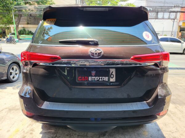 2018 Toyota Fortuner 2.4 V Diesel A/T - Image 5