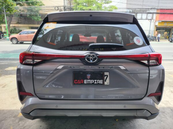 2024 Toyota Veloz 1.5 V 16k KM Casa Maintained A/T - Image 5