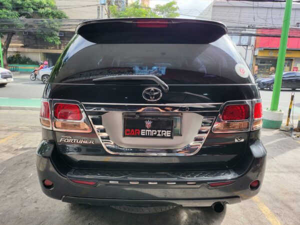2005 Toyota Fortuner 3.0 V 4x4 Diesel A/T - Image 5