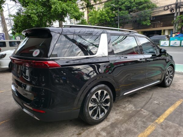 2022 Kia Grand Carnival 2.2 Limousine A/T - Image 6