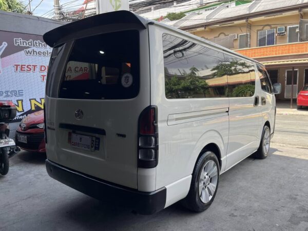 Toyota Hiace 2021 Commuter 3.0 M/T - Image 6