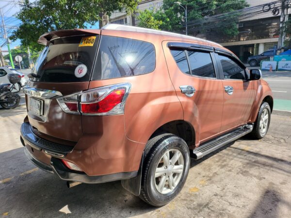 2016 Isuzu Mu-x 2.5 LS-A A/T - Image 6