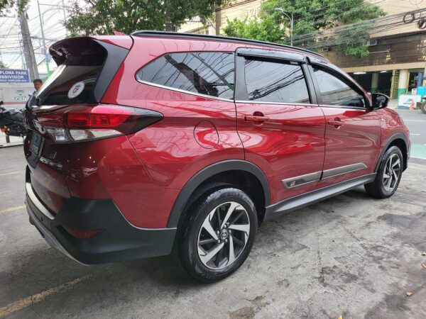 2024 Toyota Rush 1.5 GR-S A/T - Image 6