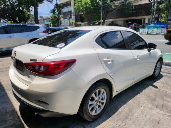 2016 Mazda 2 1.5 Skyactiv Sedan A/T - Image 6