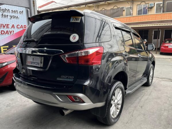 2018 Isuzu MU-X 3.0 Blue Power A/T - Image 6