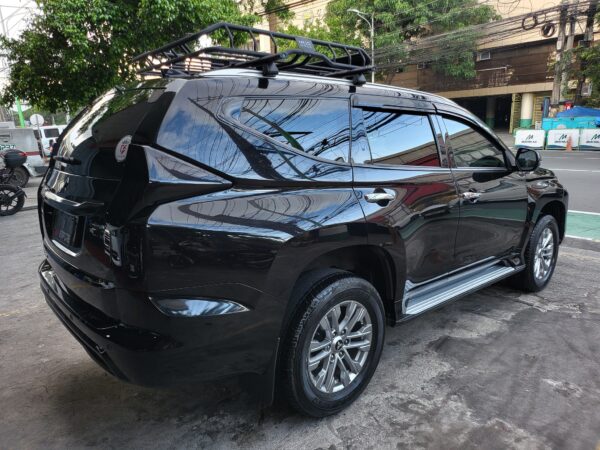 2022 Mitsubishi Montero 2.4 GLS A/T - Image 6
