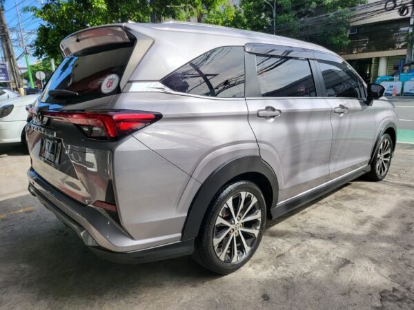 2023 Toyota Veloz 1.5 V 18k KM Casa Maintained A/T - Image 6