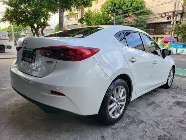 2019 Mazda 3 1.5 Skyactiv A/T - Image 6