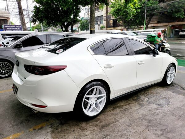 2020 Mazda 3 Sedan 1.5 Skyactiv A/T - Image 6
