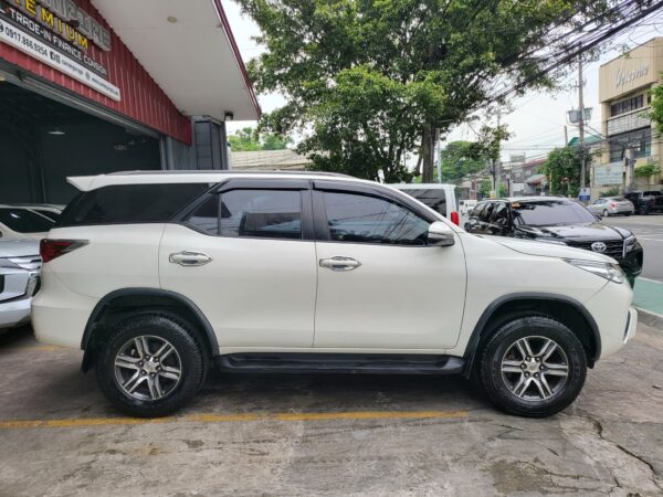 2017 Toyota Fortuner 2.4 G Diesel A/T - Image 7
