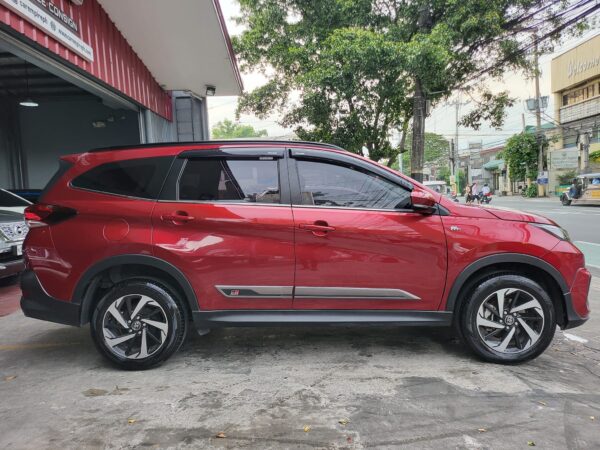 2024 Toyota Rush 1.5 GR-S A/T - Image 7