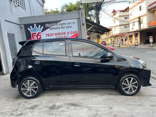 2021 Toyota Wigo 1.0 G A/T - Image 7