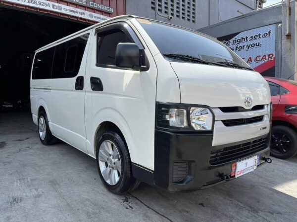 Toyota Hiace 2021 Commuter 3.0 M/T - Image 8