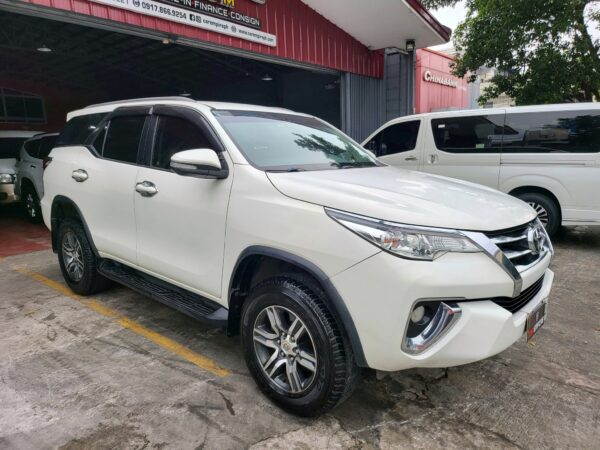 2017 Toyota Fortuner 2.4 G Diesel A/T - Image 8
