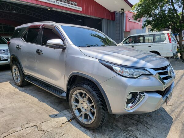 2020 Toyota Fortuner 2.4 G A/T - Image 8