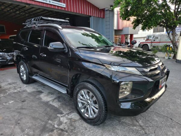 2022 Mitsubishi Montero 2.4 GLS A/T - Image 8