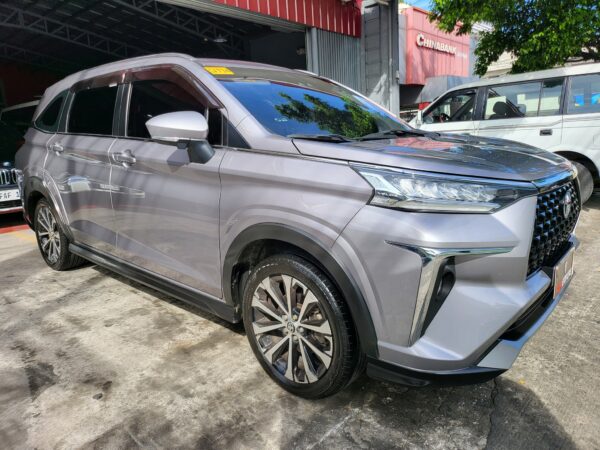2023 Toyota Veloz 1.5 V 18k KM Casa Maintained A/T - Image 8