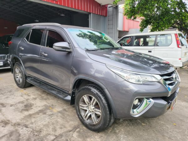 2020 Toyota Fortuner 2.4 G A/T - Image 8