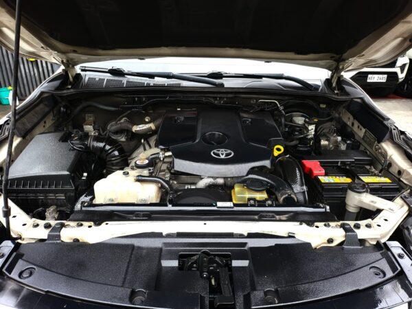 2017 Toyota Fortuner 2.4 G Diesel A/T - Image 9