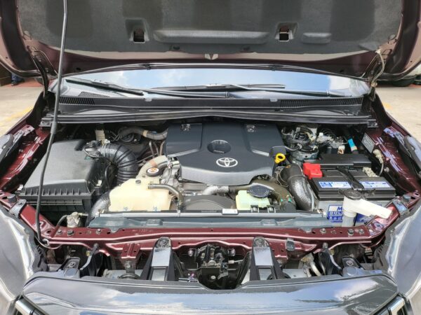 2025 Toyota Innova 2.8 XE Diesel Save 200K From Brand New A/T - Image 9