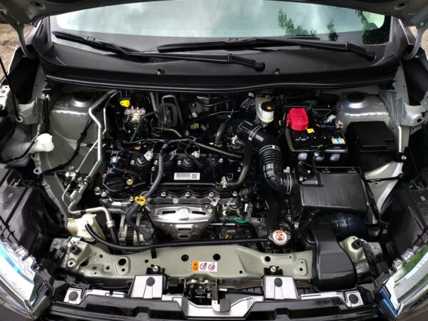 2026 Toyota Veloz 1.5 E 200 KM Only almost brand new A/T - Image 9