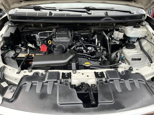 2021 Toyota Rush 1.5 E 7 Seaters M/T - Image 9
